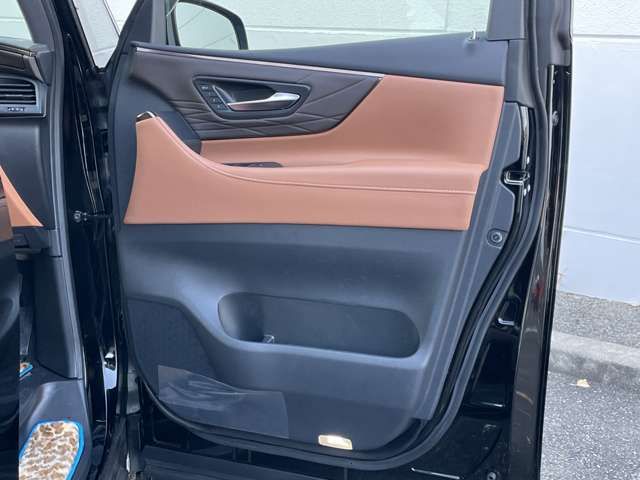 TOYOTA VELLFIRE 2025