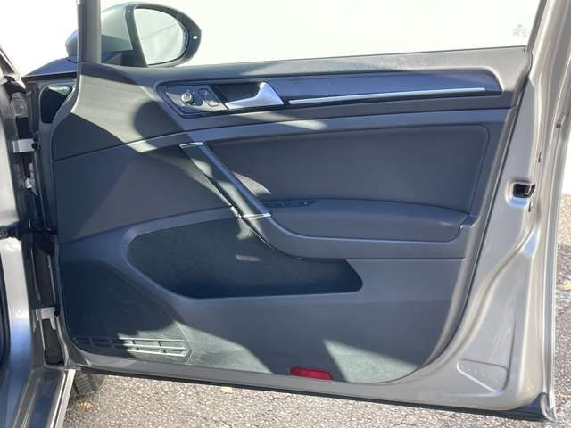 VOLKSWAGEN VOLKSWAGEN GOLF 2016