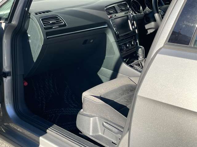 VOLKSWAGEN VOLKSWAGEN GOLF 2016