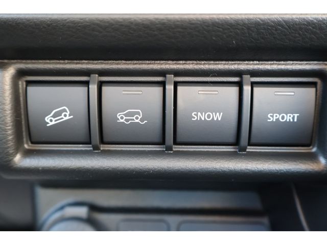 SUZUKI XBEE 4WD 2025