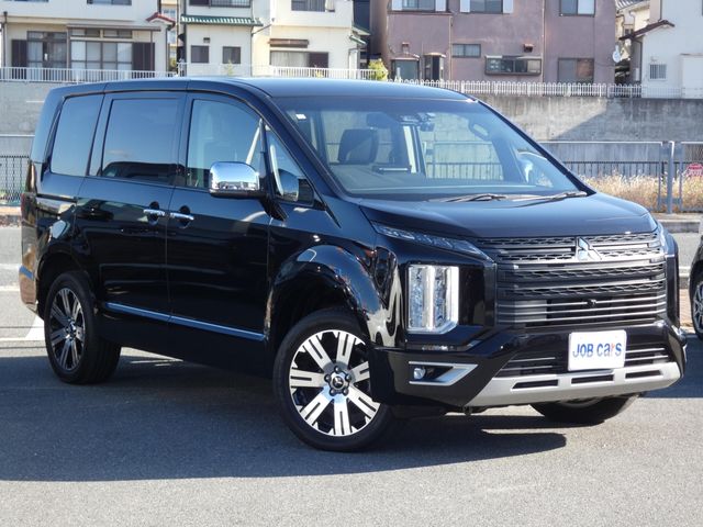 MITSUBISHI DELICA D:5 4WD 2024