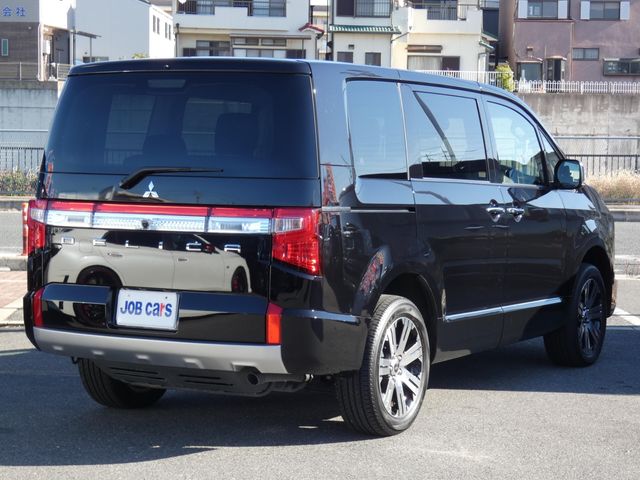 MITSUBISHI DELICA D:5 4WD 2024