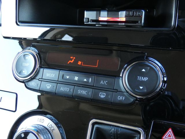 MITSUBISHI DELICA D:5 4WD 2024