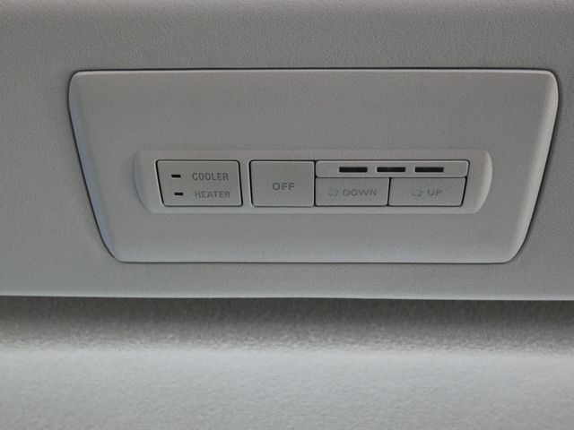 MITSUBISHI DELICA D:5 4WD 2024