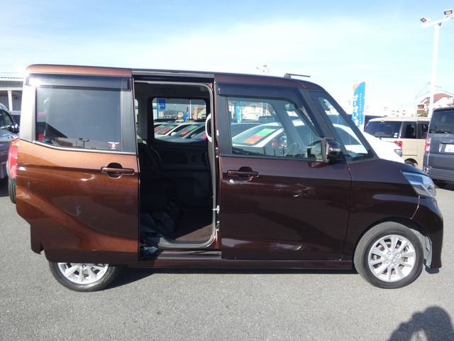 NISSAN DAYZ ROOX 2014