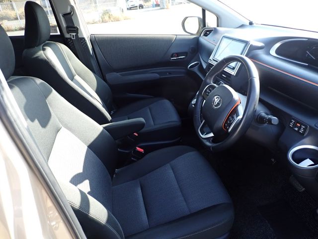 TOYOTA SIENTA HYBRID 2018