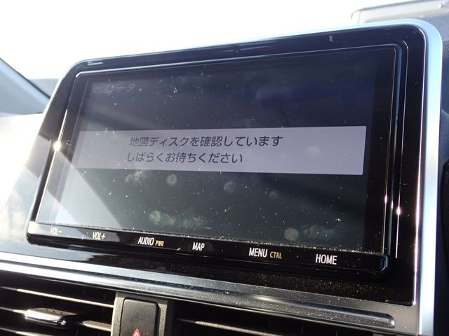 TOYOTA SIENTA HYBRID 2018