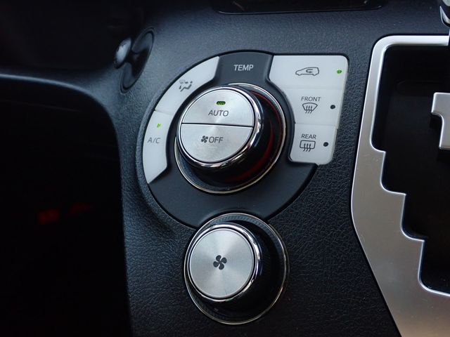 TOYOTA SIENTA HYBRID 2018