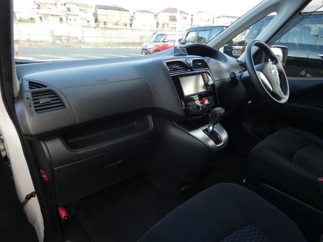 NISSAN SERENA  WG 2015