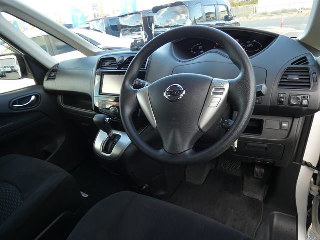 NISSAN SERENA  WG 2015