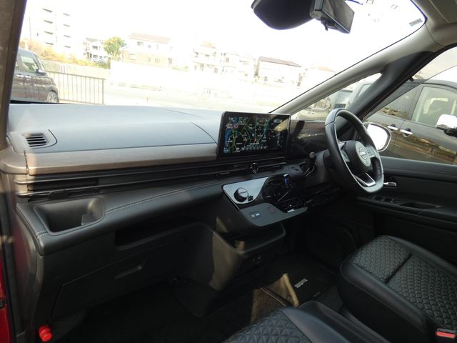 NISSAN SERENA  WG 2024