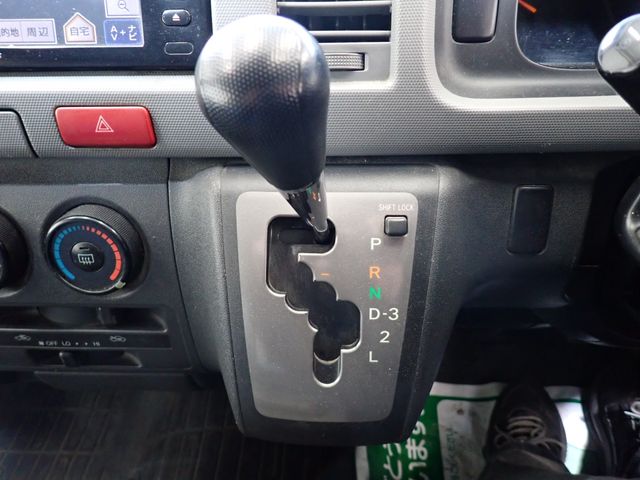 TOYOTA HIACE van 1.25t 2WD 2004