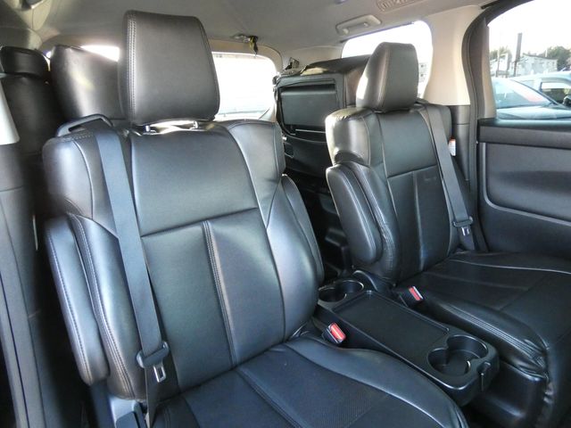 TOYOTA ALPHARD 2015