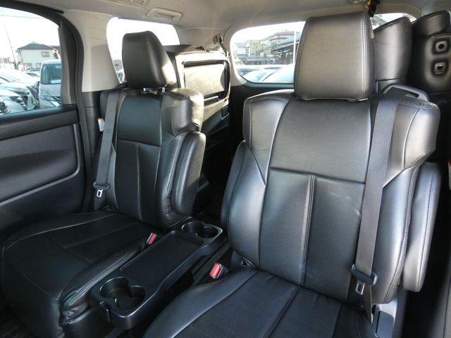 TOYOTA ALPHARD 2015