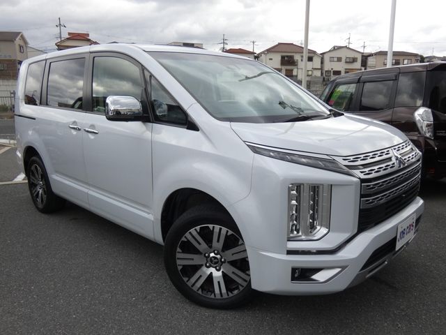 MITSUBISHI DELICA D:5 4WD 2022