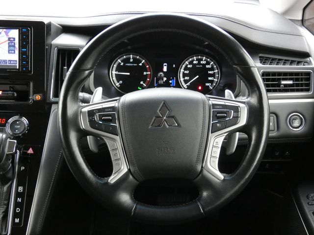 MITSUBISHI DELICA D:5 4WD 2022