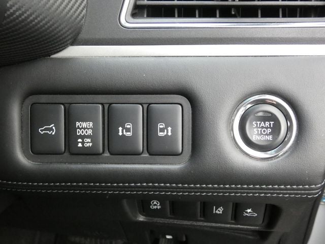 MITSUBISHI DELICA D:5 4WD 2022