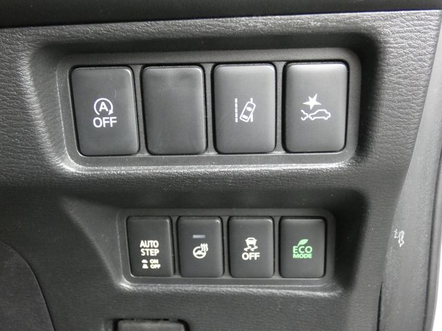 MITSUBISHI DELICA D:5 4WD 2022