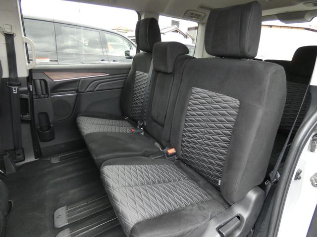 MITSUBISHI DELICA D:5 4WD 2022