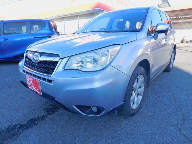 SUBARU FORESTER 2012