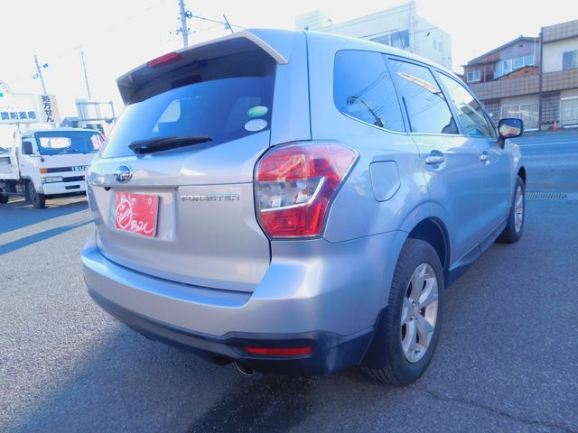 SUBARU FORESTER 2012