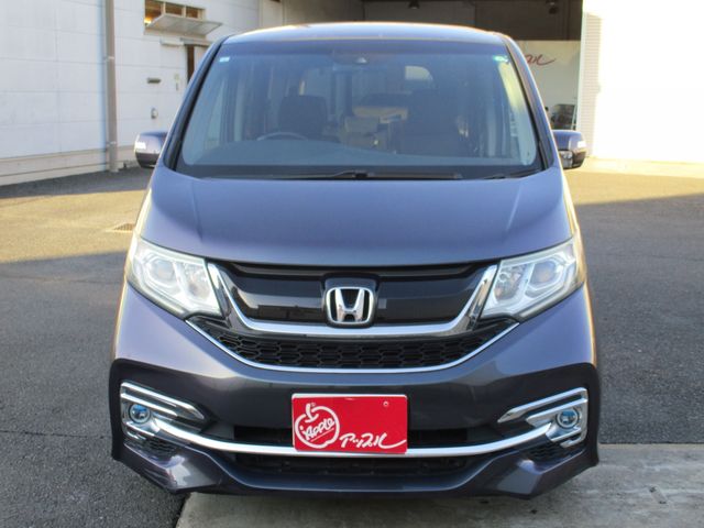 HONDA STEPWAGON SPADA 2015
