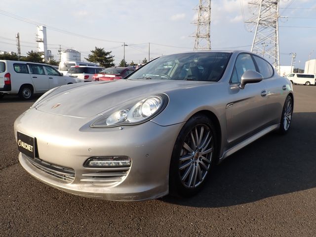 PORSCHE PORSCHE PANAMERA 2009