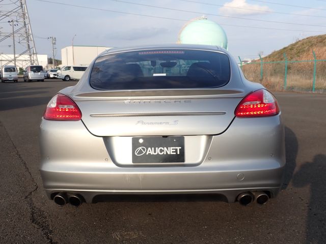 PORSCHE PORSCHE PANAMERA 2009
