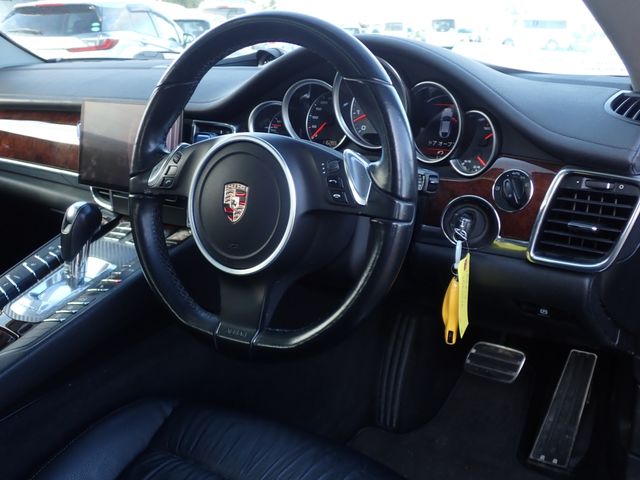 PORSCHE PORSCHE PANAMERA 2009