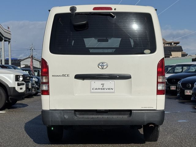 TOYOTA REGIUSACE van 4WD 2017