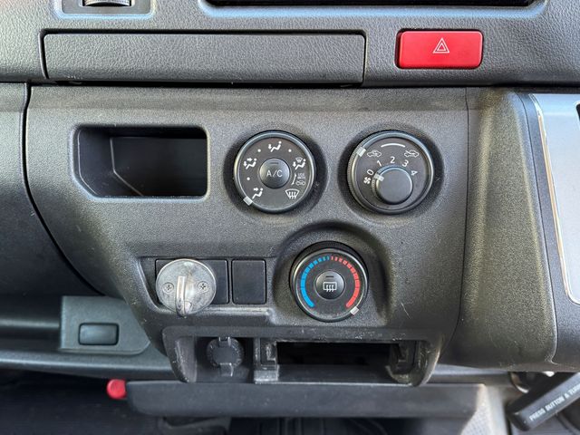 TOYOTA REGIUSACE van 4WD 2017