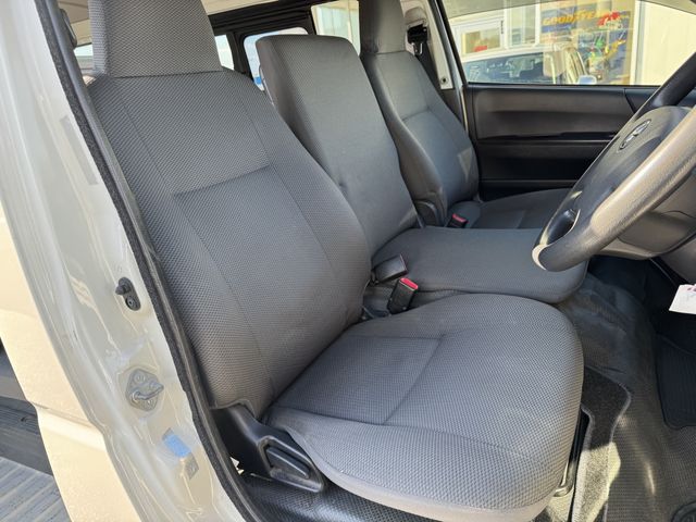 TOYOTA REGIUSACE van 4WD 2017