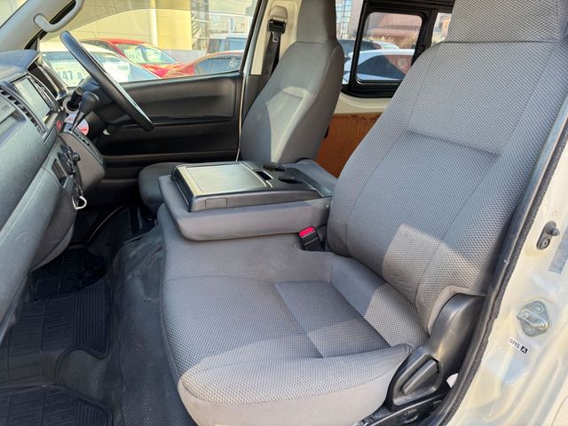 TOYOTA REGIUSACE van 4WD 2017