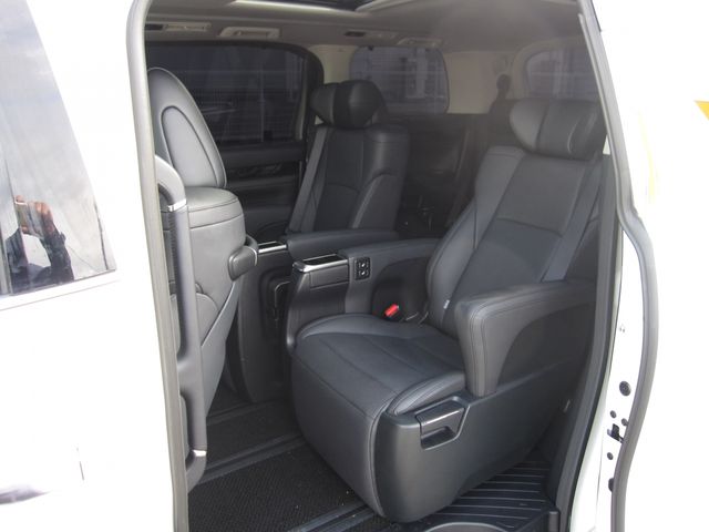 TOYOTA ALPHARD 2022