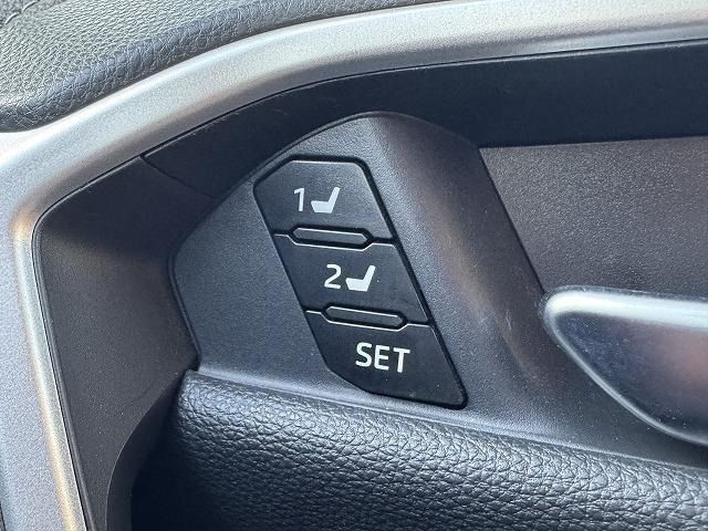 TOYOTA RAV4 4WD 2021