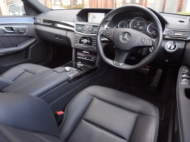 MERCEDES BENZ MERCEDES BENZ E class sedan 2009