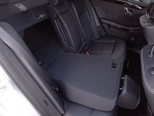 MERCEDES BENZ MERCEDES BENZ E class sedan 2009