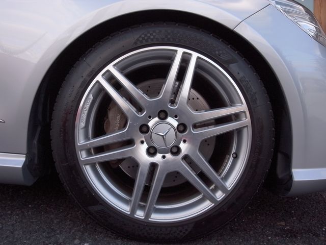 MERCEDES BENZ MERCEDES BENZ E class sedan 2009