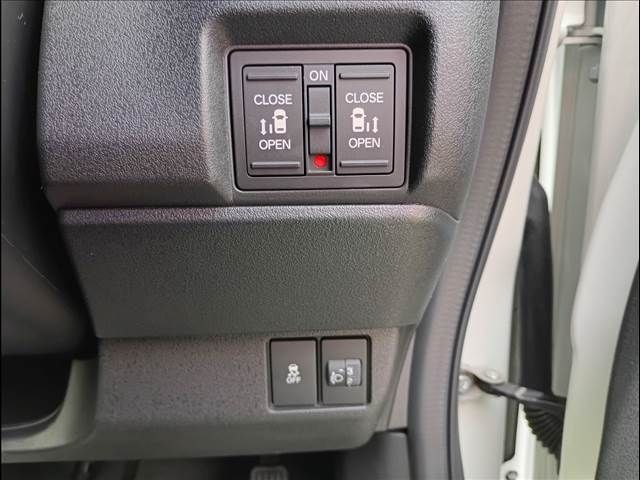 HONDA N BOX CUSTOM 2024