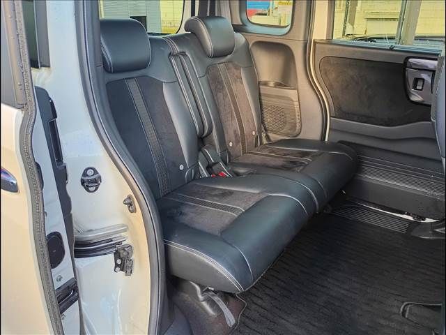 HONDA N BOX CUSTOM 2018