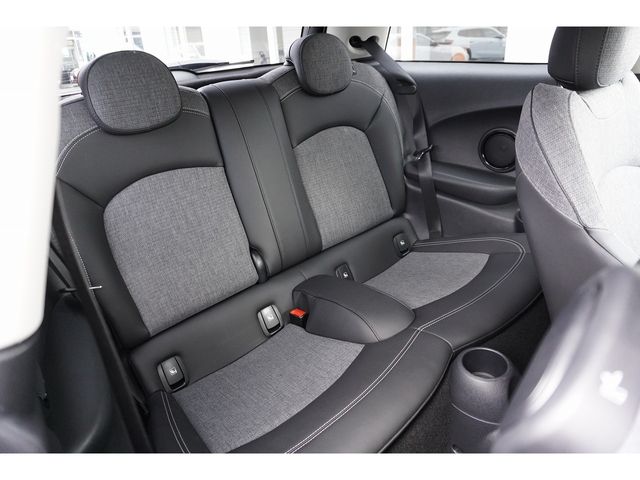 BMW MINI COOPER D 2024