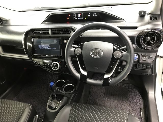 TOYOTA AQUA 2019