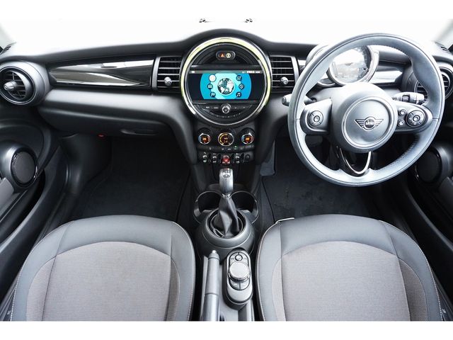 BMW MINI COOPER D 2019