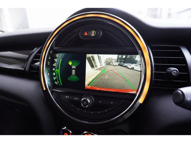 BMW MINI COOPER D 2019