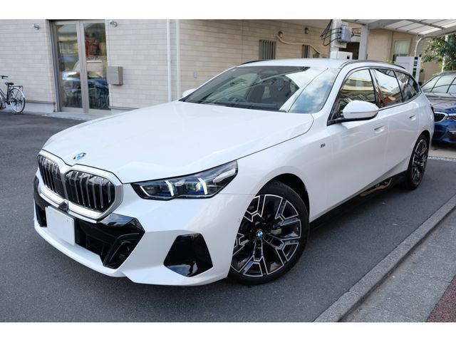 BMW BMW 5series TOURING 2025