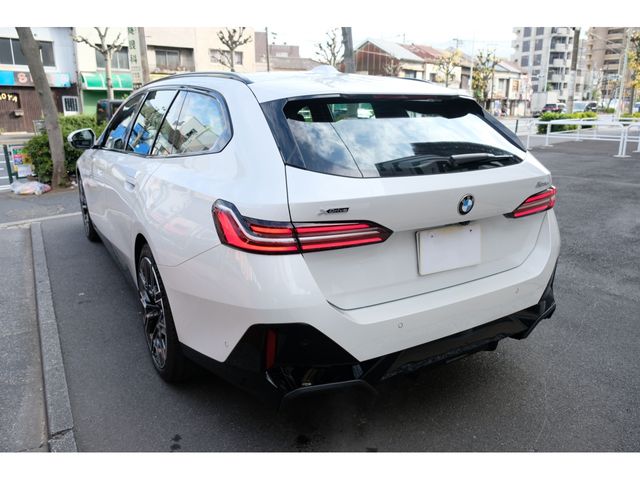 BMW BMW 5series TOURING 2025