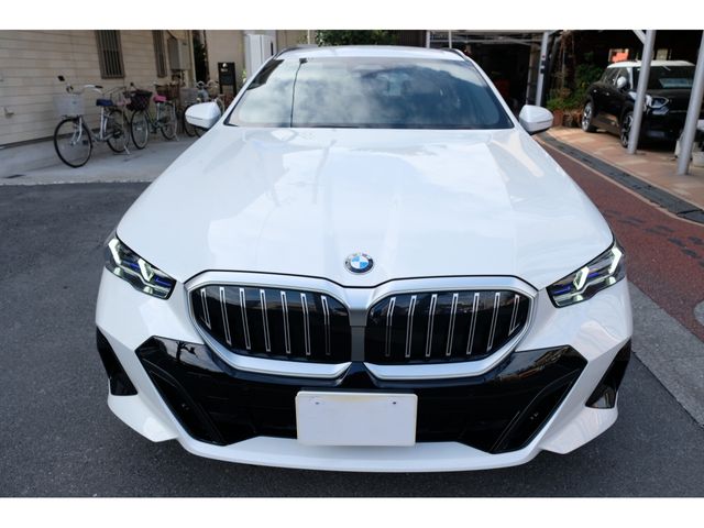 BMW BMW 5series TOURING 2025