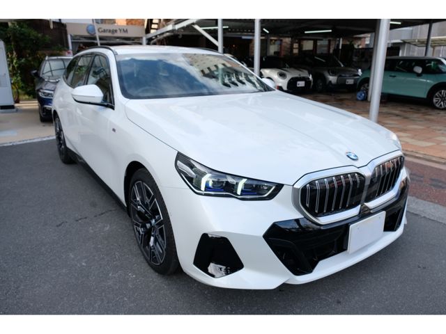 BMW BMW 5series TOURING 2025