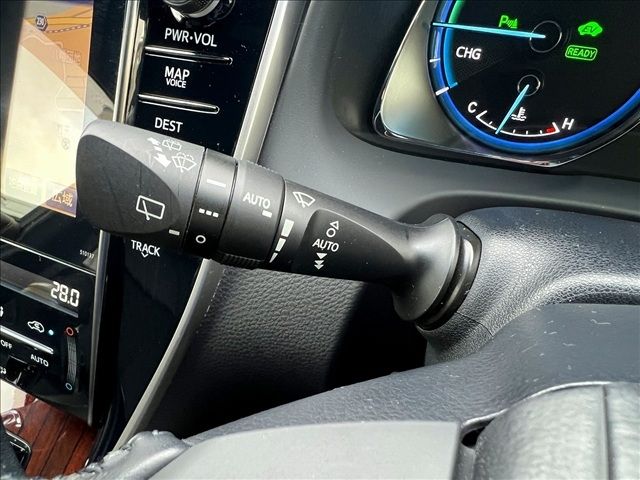 TOYOTA HARRIER HYBRID 2015