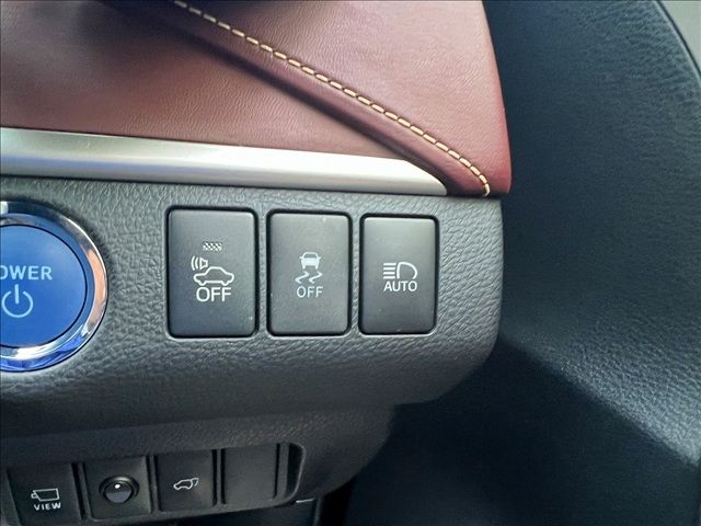 TOYOTA HARRIER HYBRID 2015